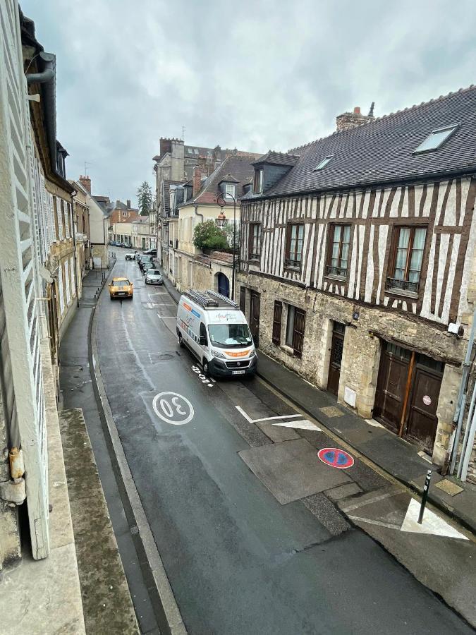 Le Logis Des Remparts - Hyper Centre Apartamento Compiègne Exterior foto
